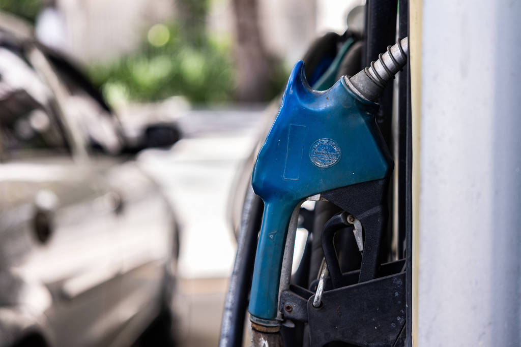 Diesel segue em queda nas bombas após cortes nas refinarias da Petrobras